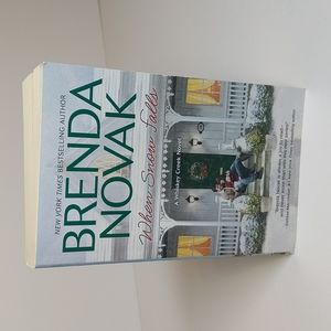 Book: When Snow Falls by Brenda Novak